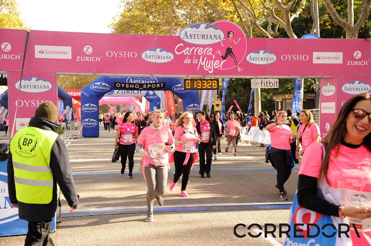 Llegada de la Carrera de la Mujer de Barcelona (ARCO DERECHO 71)