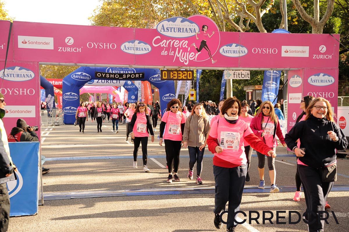 Llegada de la Carrera de la Mujer de Barcelona (ARCO DERECHO 71)