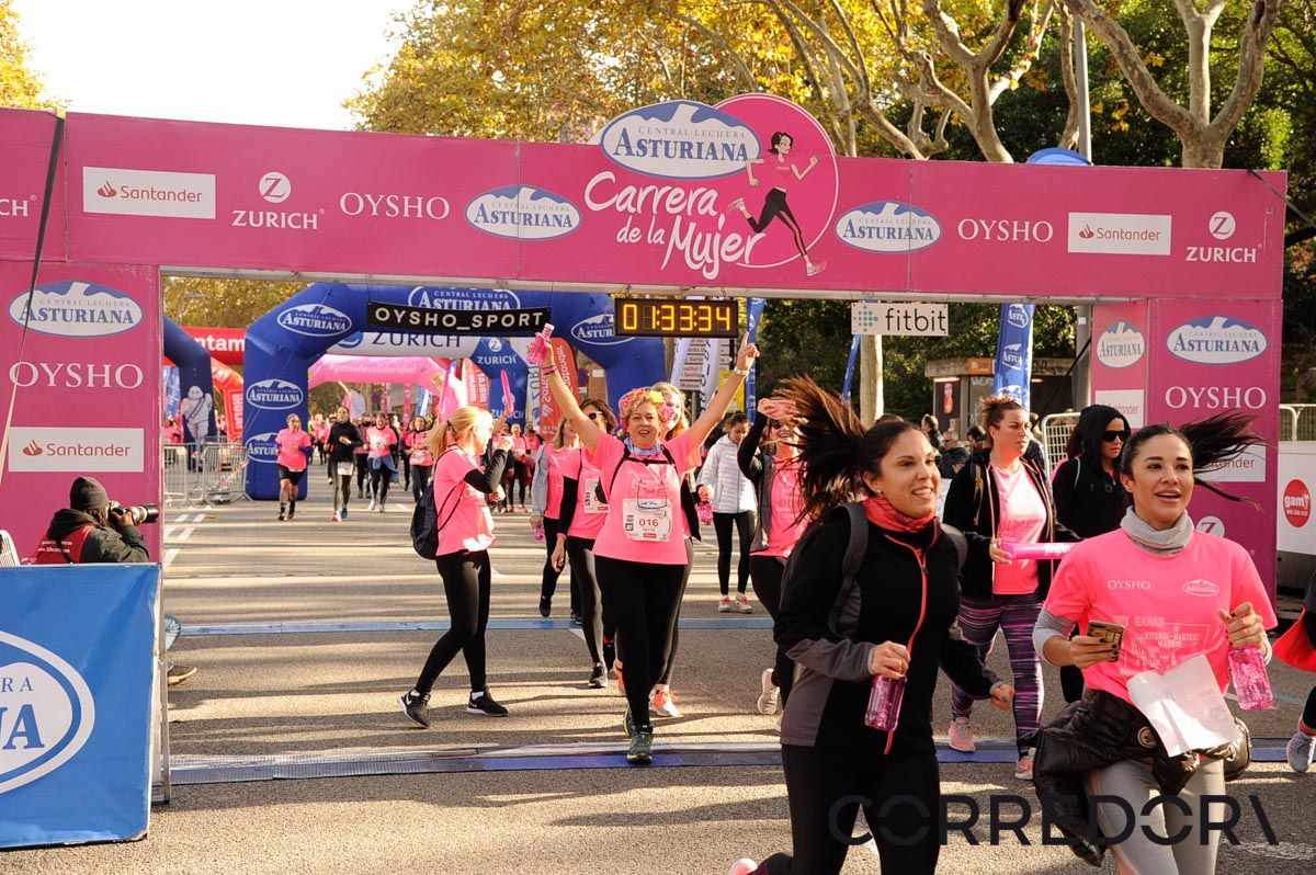 Llegada de la Carrera de la Mujer de Barcelona (ARCO DERECHO 72)