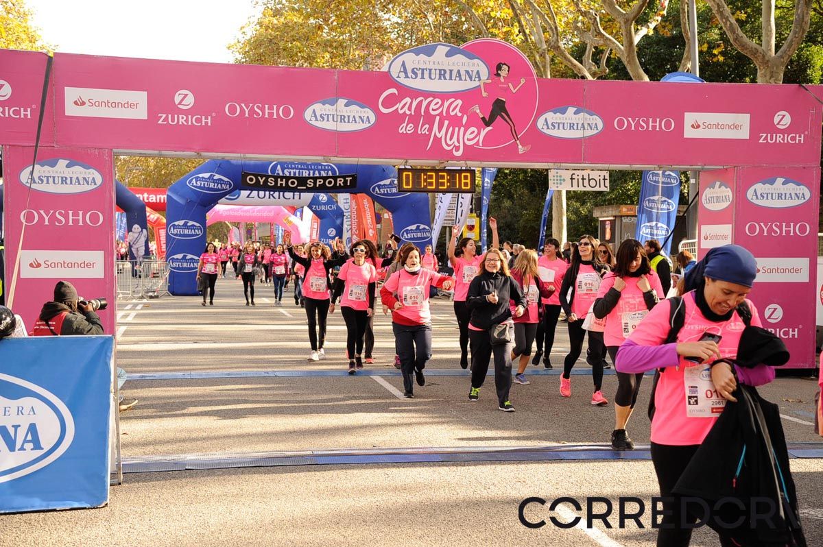 Llegada de la Carrera de la Mujer de Barcelona (ARCO DERECHO 71)
