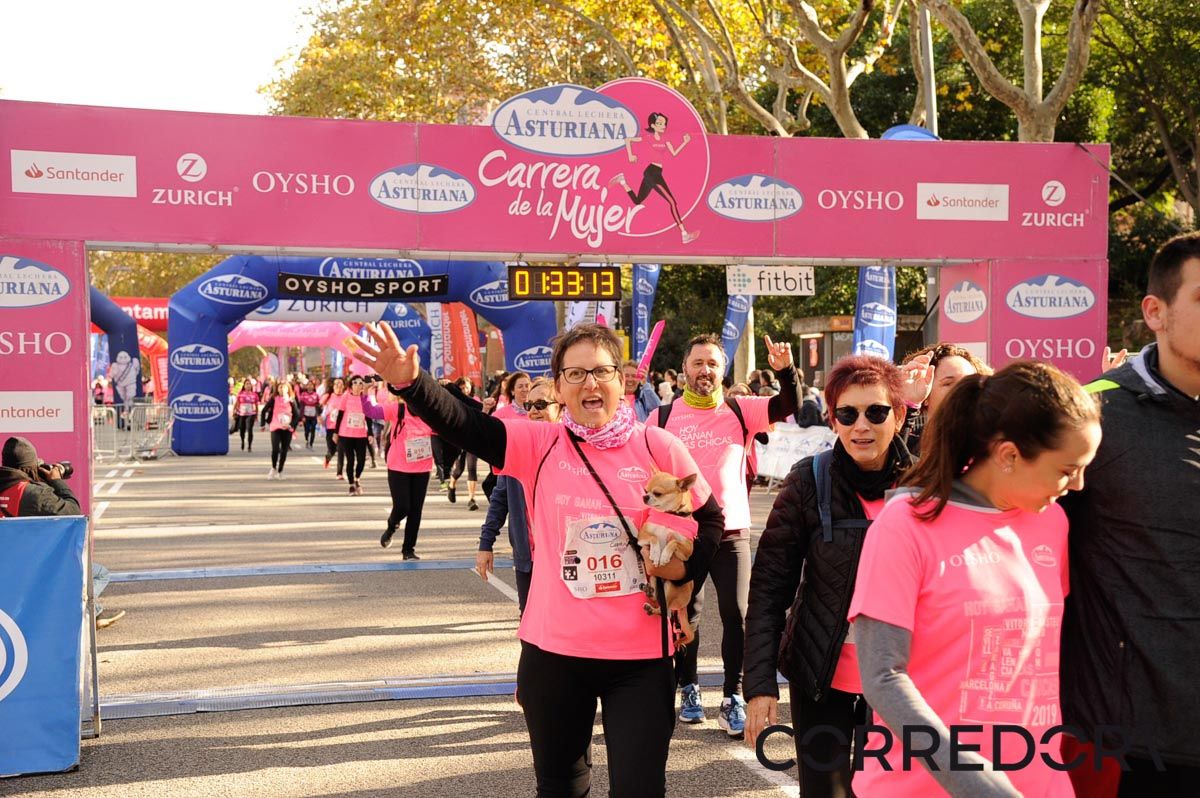 Llegada de la Carrera de la Mujer de Barcelona (ARCO DERECHO 71)