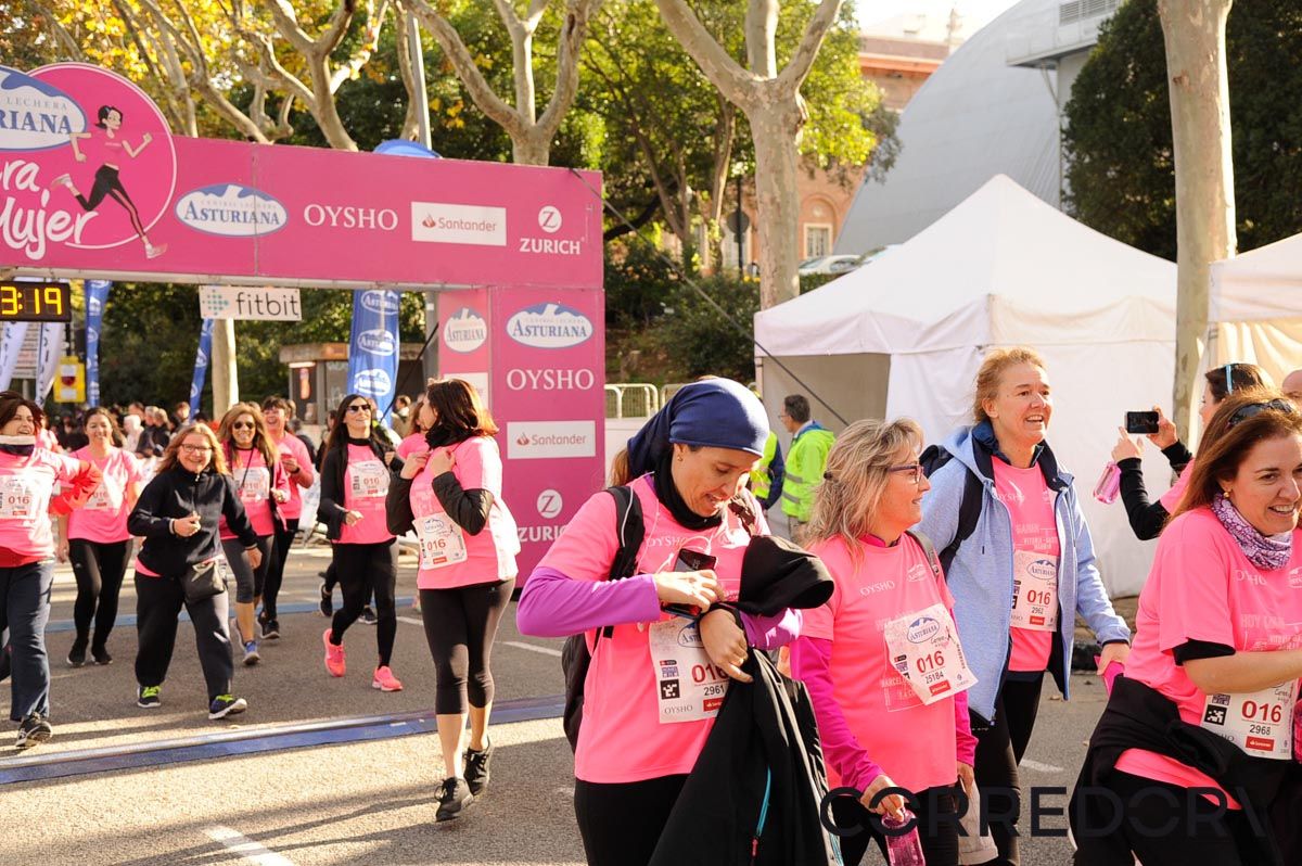 Llegada de la Carrera de la Mujer de Barcelona (ARCO DERECHO 71)