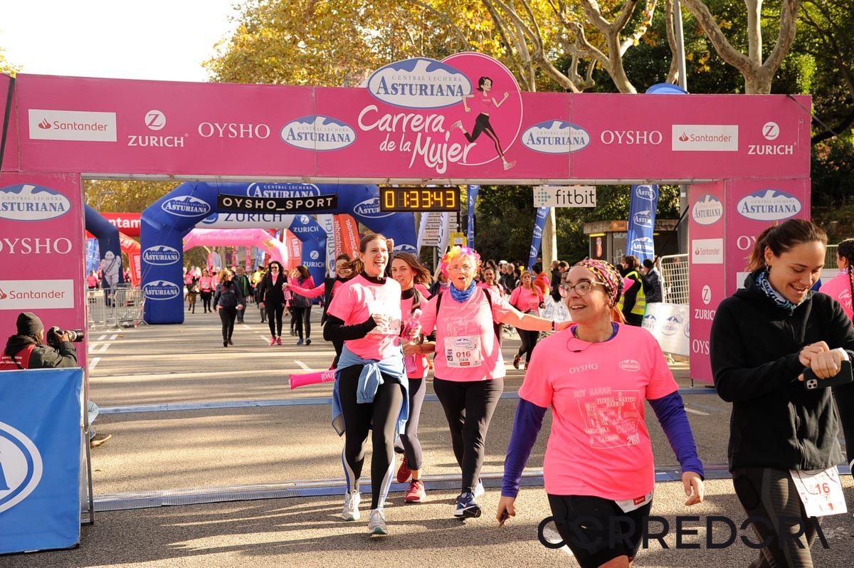 Llegada de la Carrera de la Mujer de Barcelona (ARCO DERECHO 72)