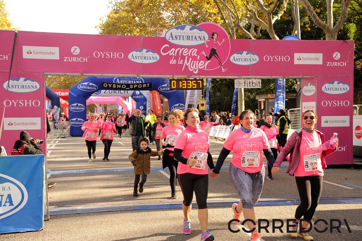 Llegada de la Carrera de la Mujer de Barcelona (ARCO DERECHO 72)