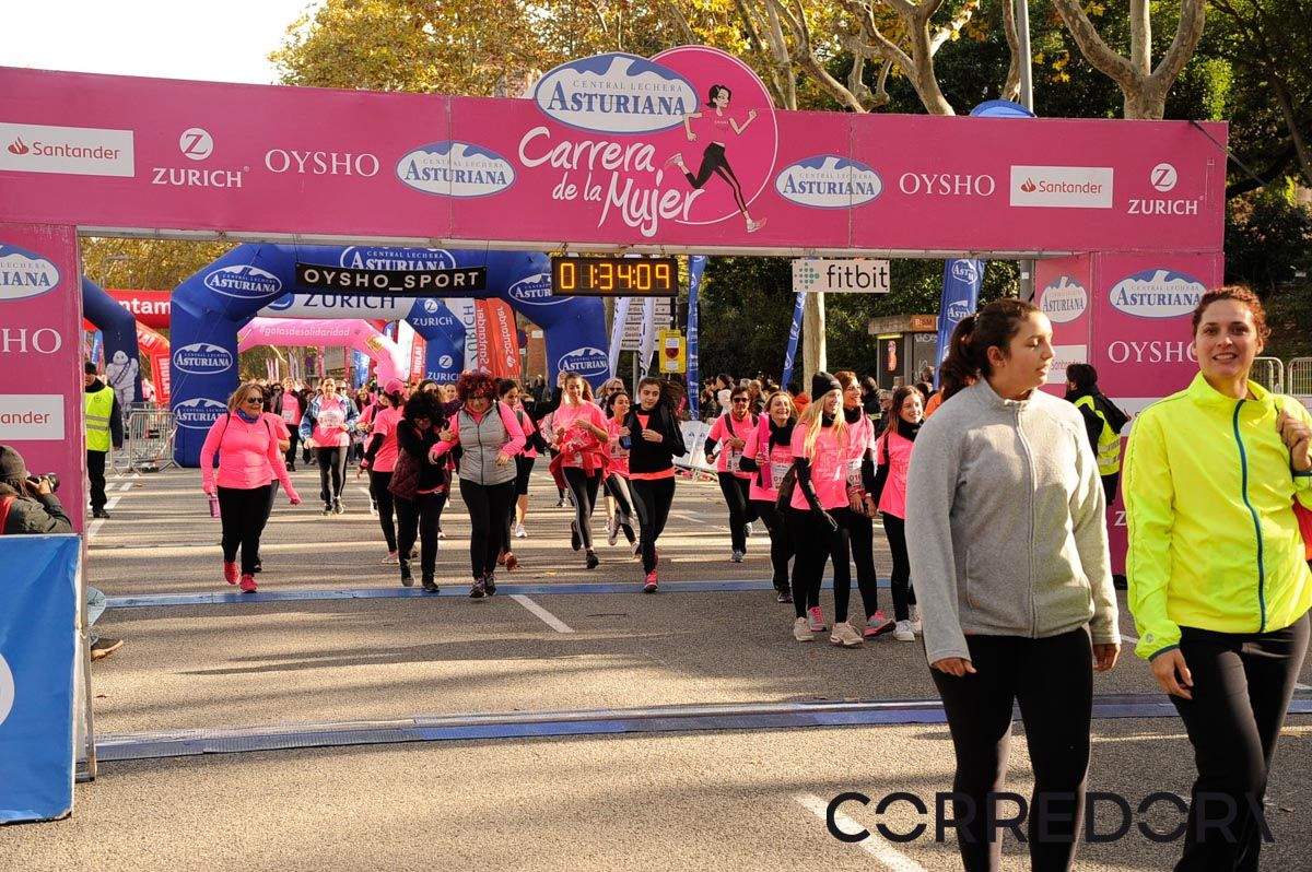 Llegada de la Carrera de la Mujer de Barcelona (ARCO DERECHO 73)
