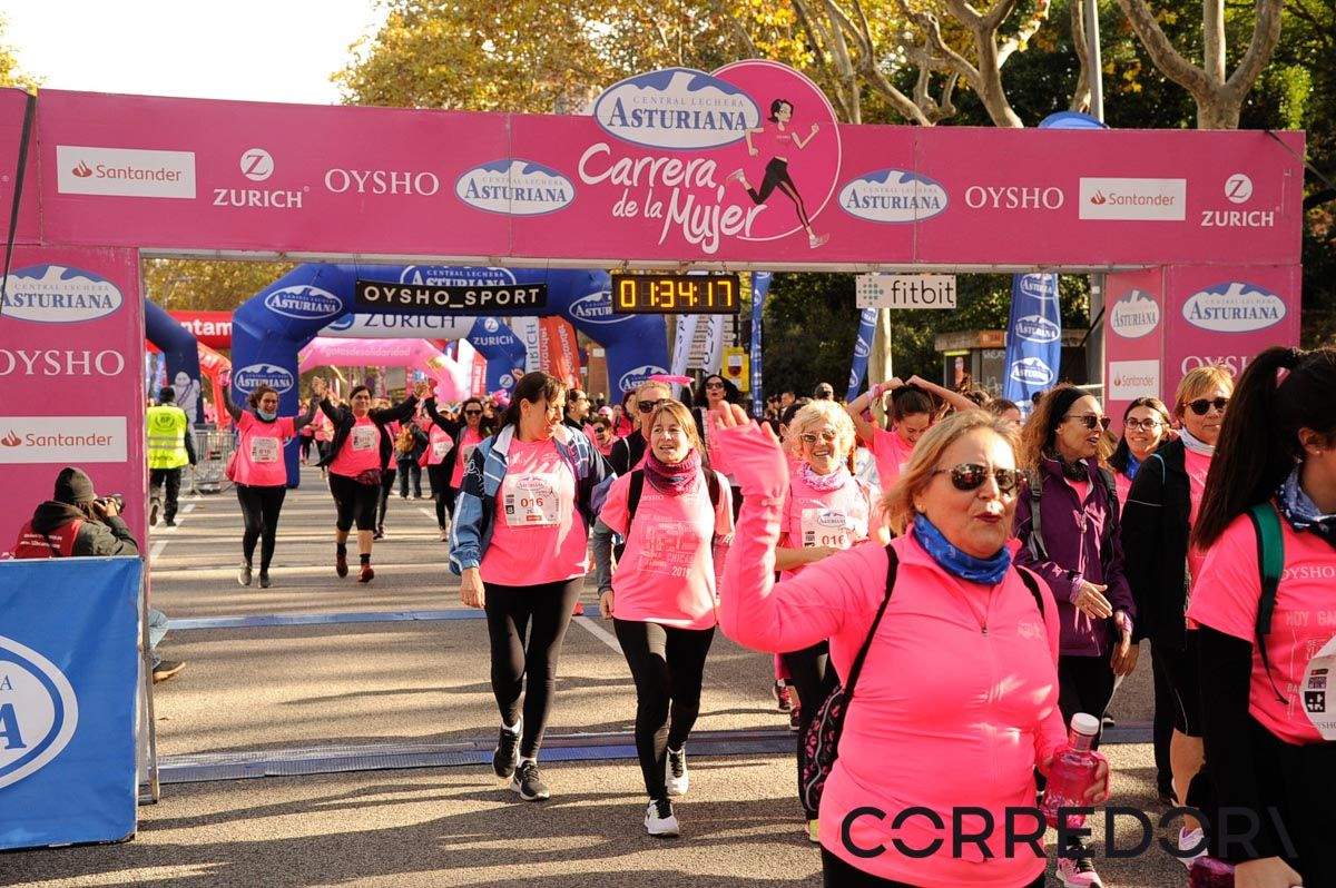 Llegada de la Carrera de la Mujer de Barcelona (ARCO DERECHO 73)