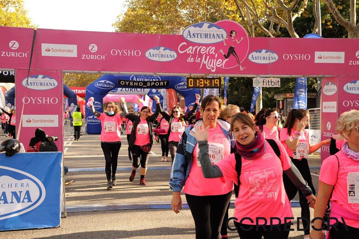 Llegada de la Carrera de la Mujer de Barcelona (ARCO DERECHO 73)