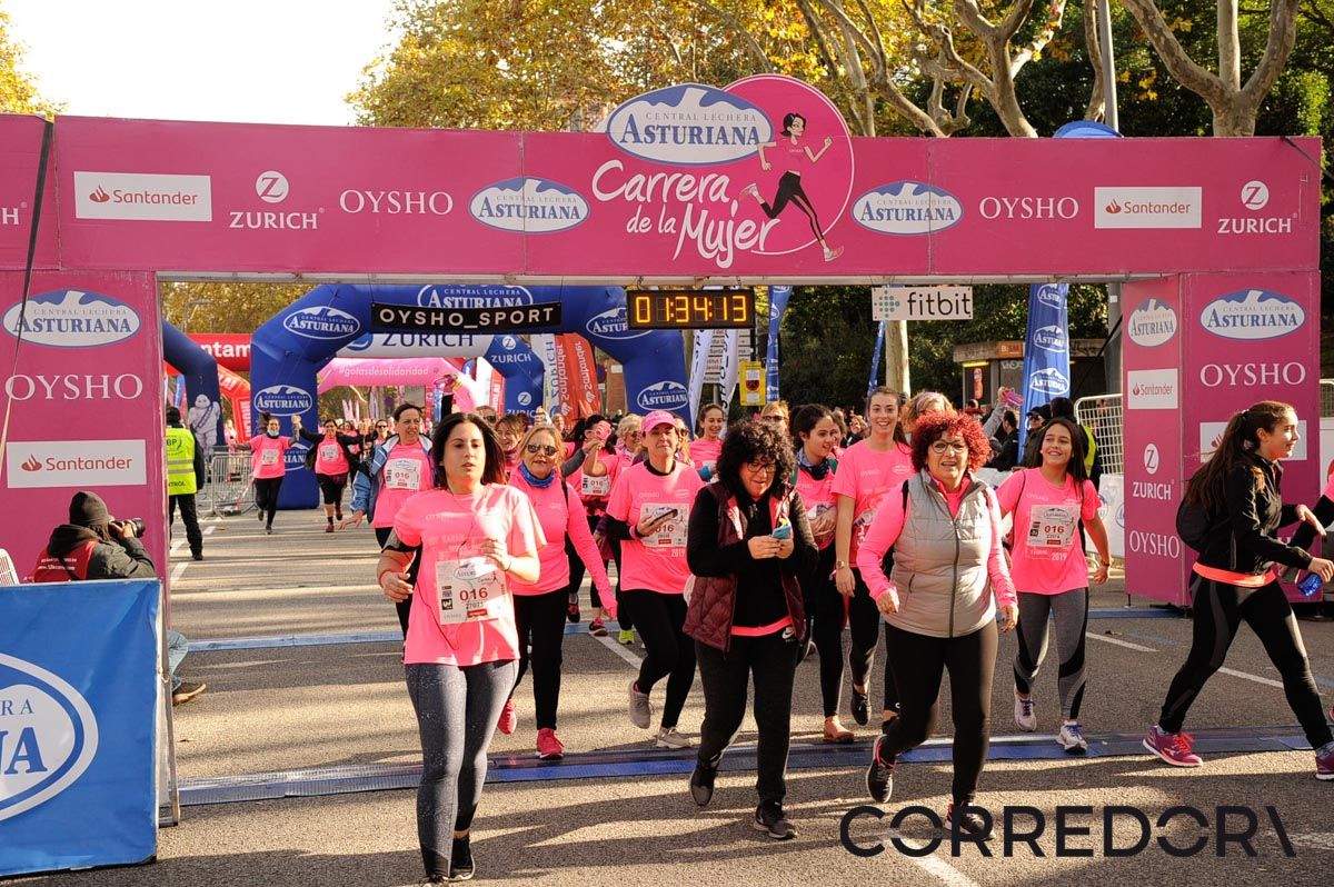 Llegada de la Carrera de la Mujer de Barcelona (ARCO DERECHO 73)