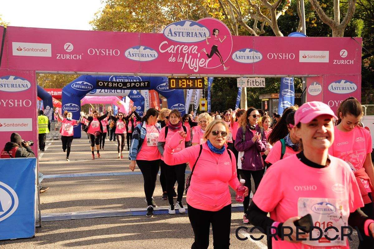Llegada de la Carrera de la Mujer de Barcelona (ARCO DERECHO 73)