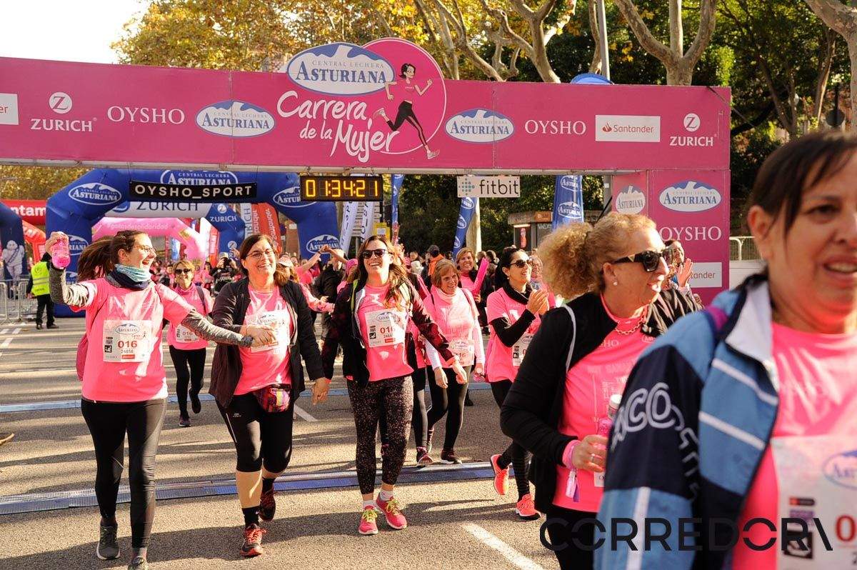Llegada de la Carrera de la Mujer de Barcelona (ARCO DERECHO 73)