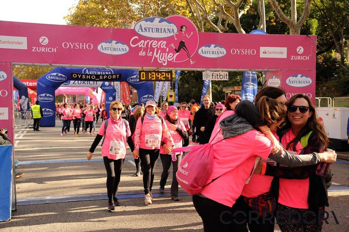 Llegada de la Carrera de la Mujer de Barcelona (ARCO DERECHO 73)