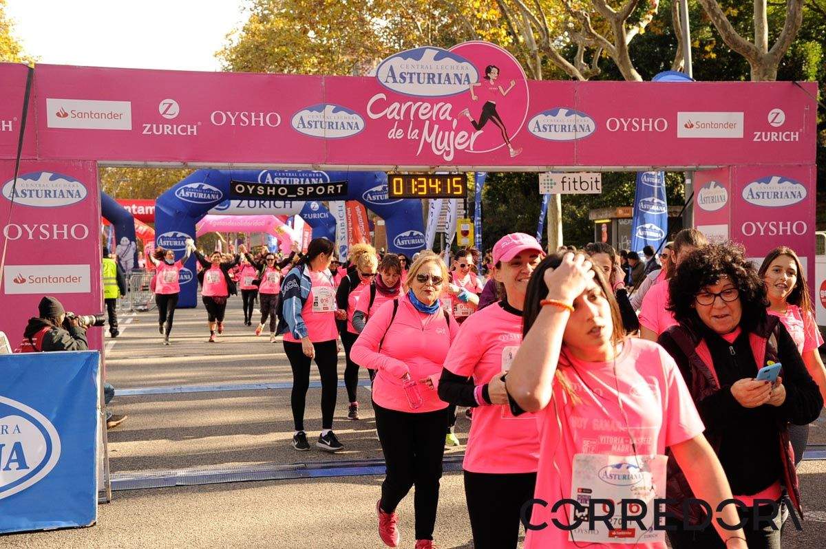 Llegada de la Carrera de la Mujer de Barcelona (ARCO DERECHO 73)