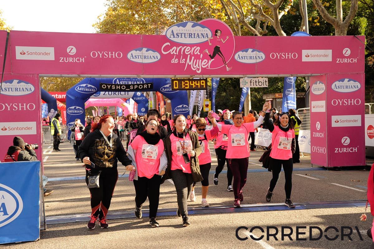 Llegada de la Carrera de la Mujer de Barcelona (ARCO DERECHO 74)