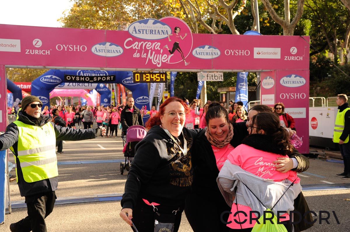 Llegada de la Carrera de la Mujer de Barcelona (ARCO DERECHO 74)