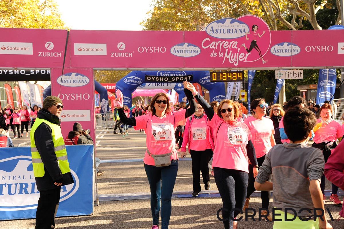 Llegada de la Carrera de la Mujer de Barcelona (ARCO DERECHO 74)