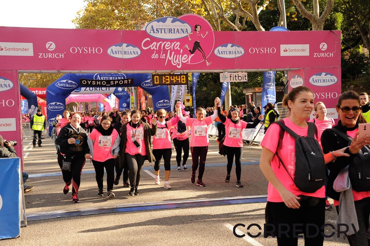 Llegada de la Carrera de la Mujer de Barcelona (ARCO DERECHO 74)