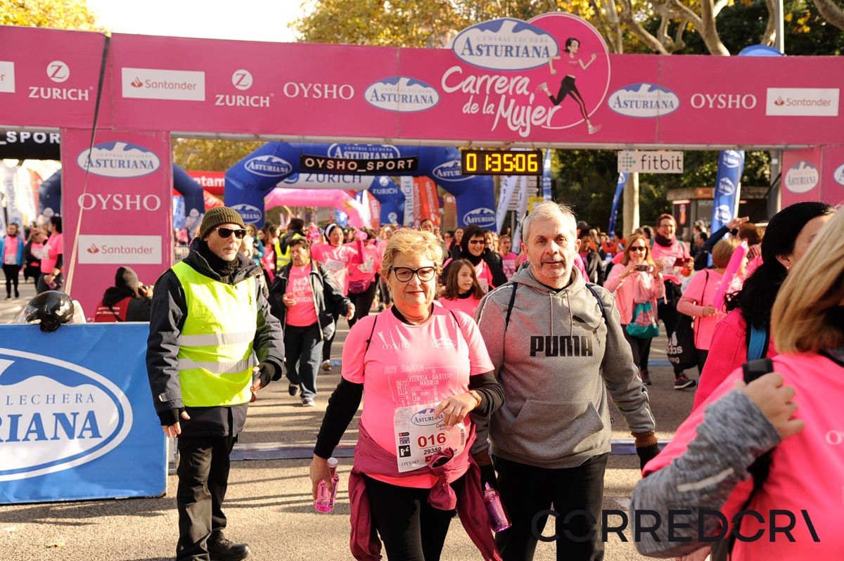 Llegada de la Carrera de la Mujer de Barcelona (ARCO DERECHO 74)