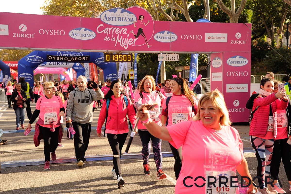 Llegada de la Carrera de la Mujer de Barcelona (ARCO DERECHO 74)