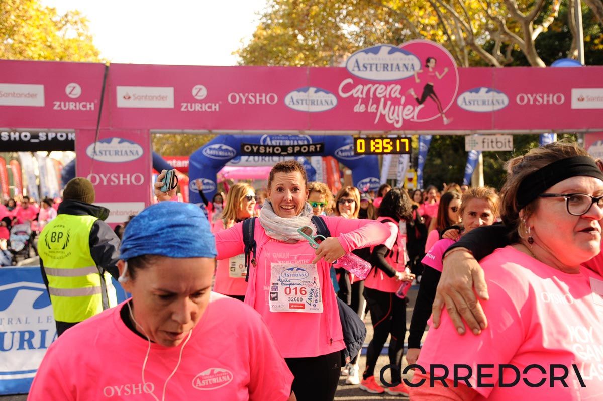 Llegada de la Carrera de la Mujer de Barcelona (ARCO DERECHO 75)