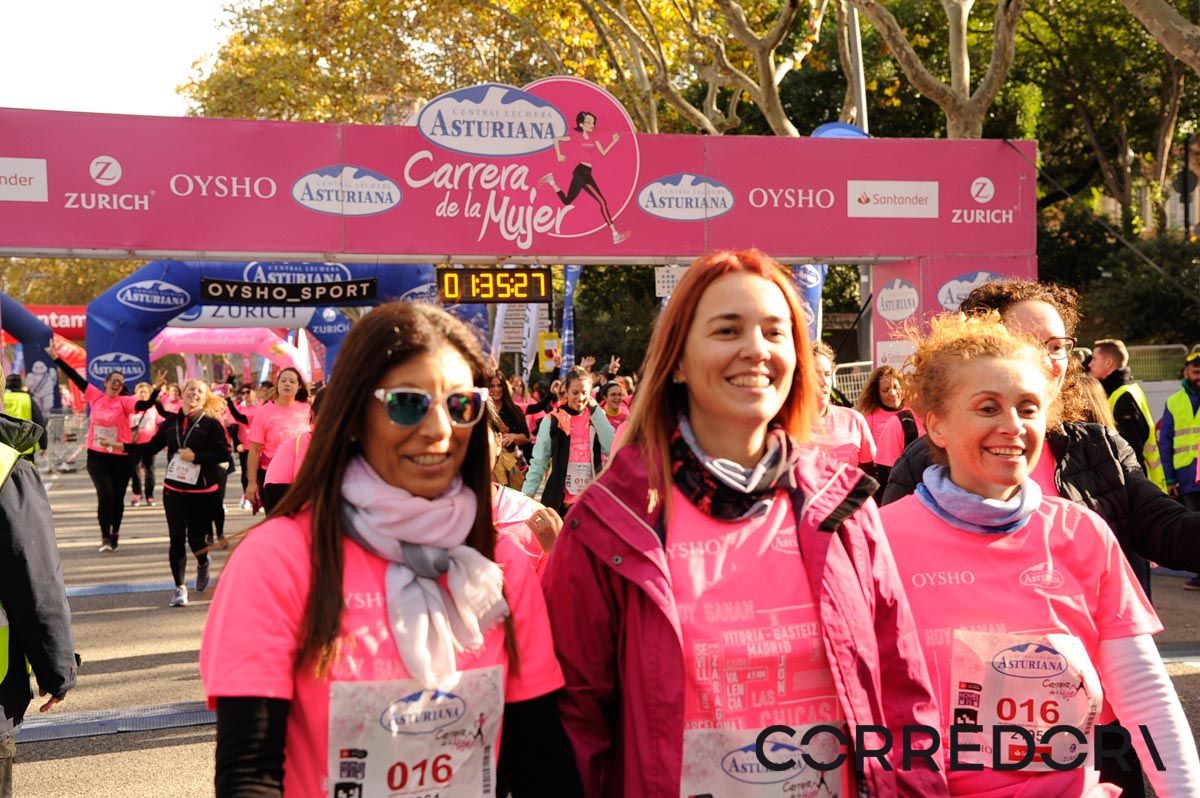 Llegada de la Carrera de la Mujer de Barcelona (ARCO DERECHO 75)