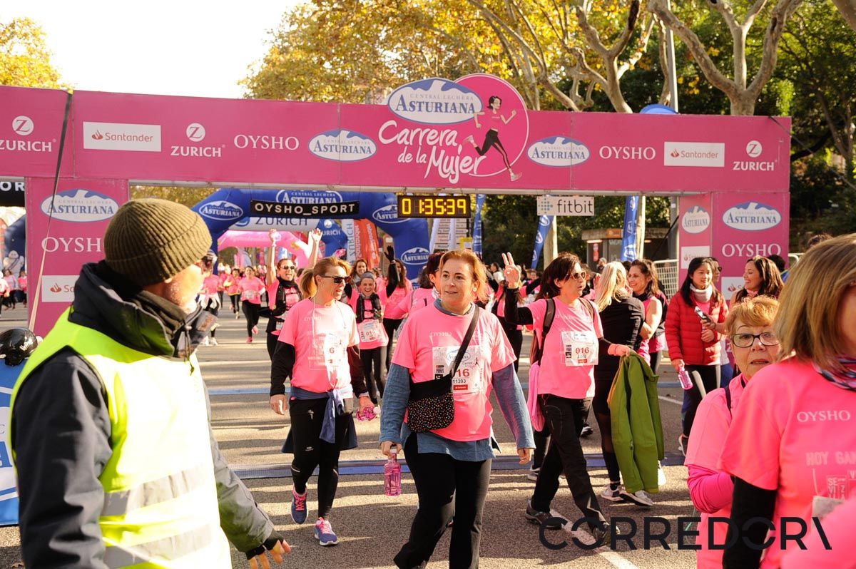 Llegada de la Carrera de la Mujer de Barcelona (ARCO DERECHO 76)