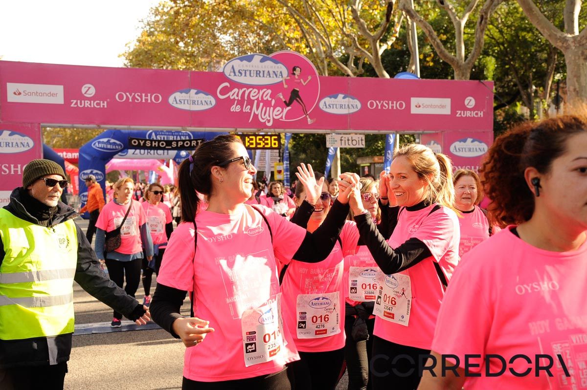 Llegada de la Carrera de la Mujer de Barcelona (ARCO DERECHO 76)