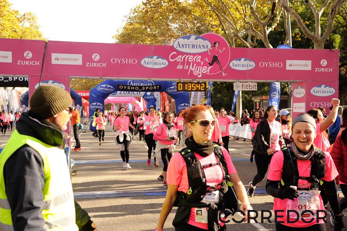 Llegada de la Carrera de la Mujer de Barcelona (ARCO DERECHO 76)
