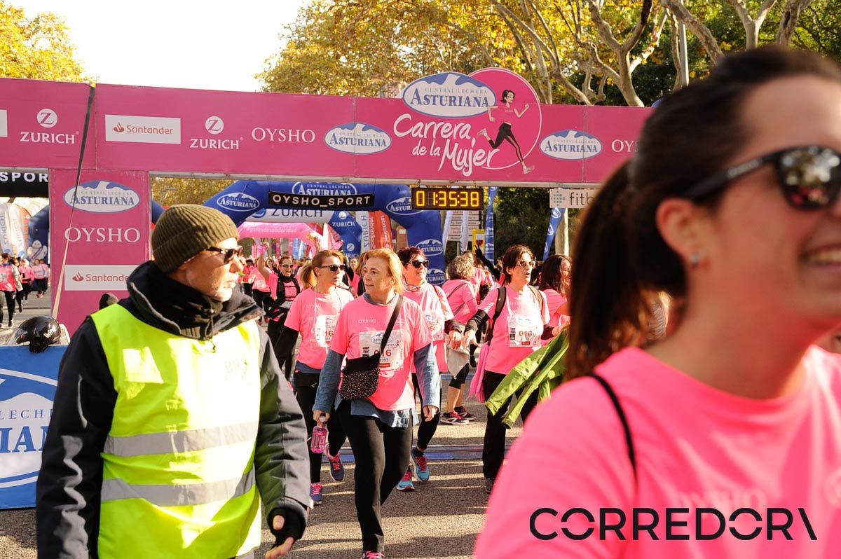 Llegada de la Carrera de la Mujer de Barcelona (ARCO DERECHO 76)