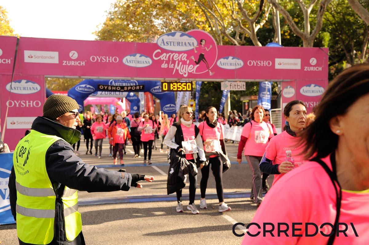 Llegada de la Carrera de la Mujer de Barcelona (ARCO DERECHO 76)