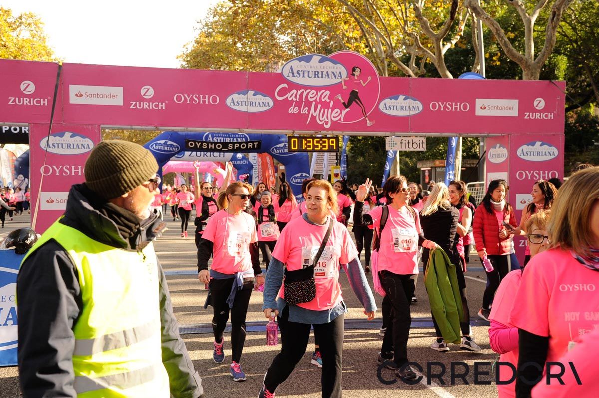 Llegada de la Carrera de la Mujer de Barcelona (ARCO DERECHO 76)