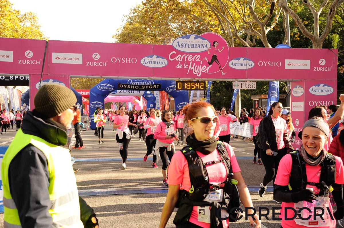Llegada de la Carrera de la Mujer de Barcelona (ARCO DERECHO 76)