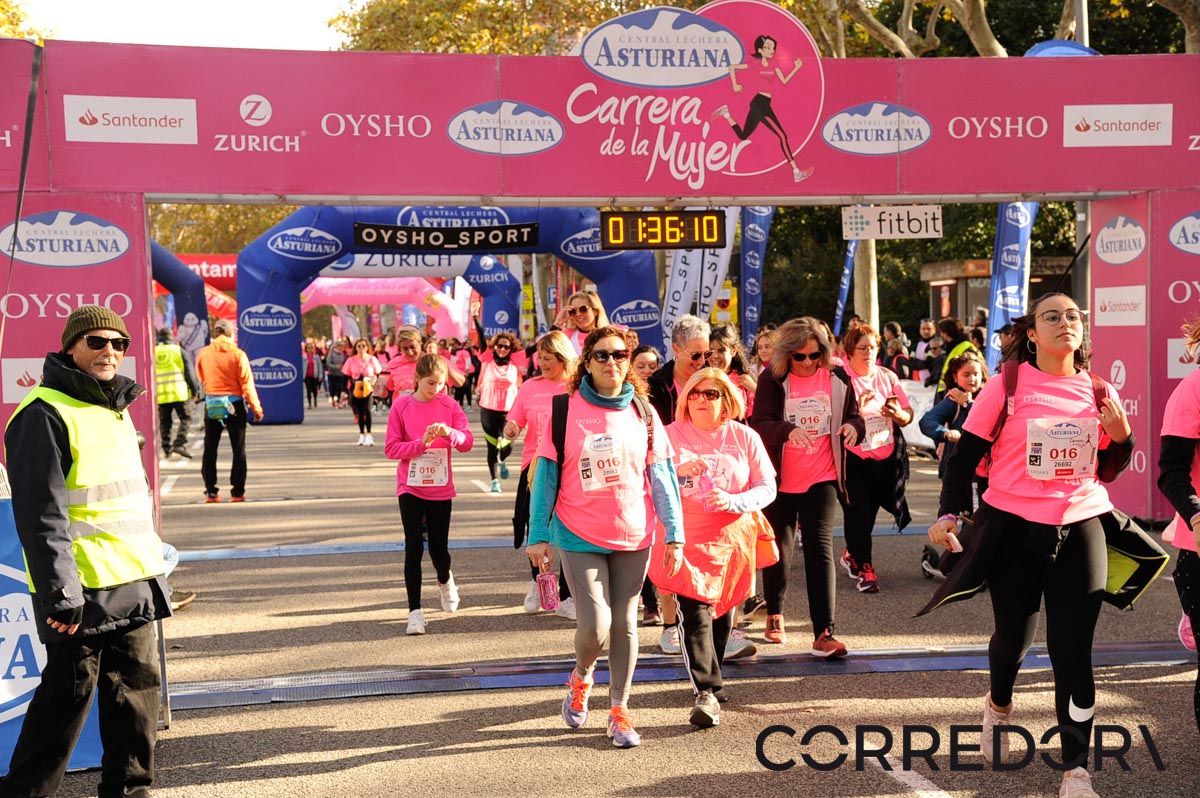 Llegada de la Carrera de la Mujer de Barcelona (ARCO DERECHO 77)