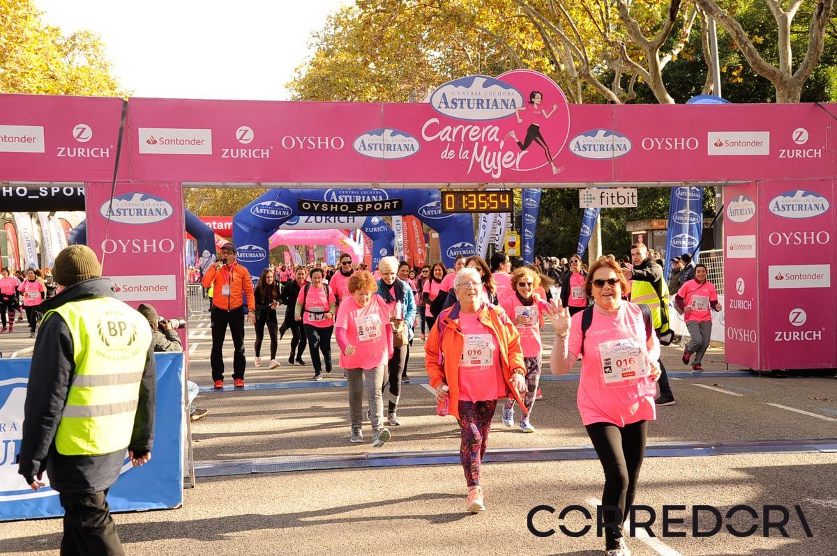 Llegada de la Carrera de la Mujer de Barcelona (ARCO DERECHO 76)
