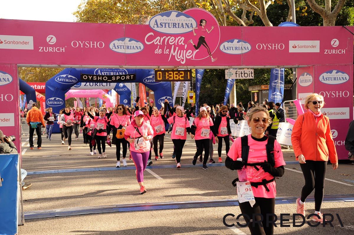 Llegada de la Carrera de la Mujer de Barcelona (ARCO DERECHO 77)