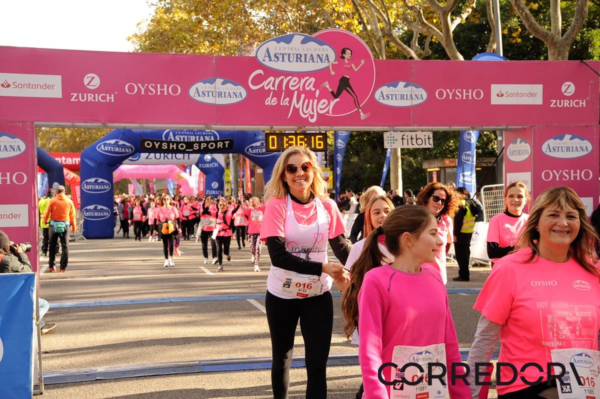 Llegada de la Carrera de la Mujer de Barcelona (ARCO DERECHO 77)