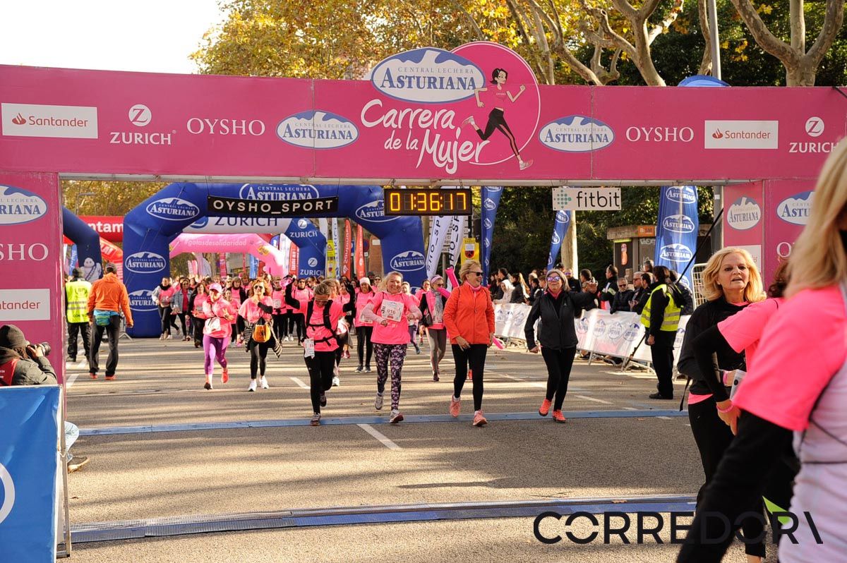 Llegada de la Carrera de la Mujer de Barcelona (ARCO DERECHO 77)