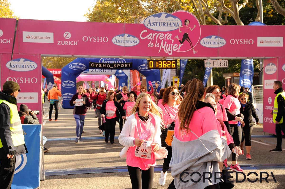 Llegada de la Carrera de la Mujer de Barcelona (ARCO DERECHO 77)