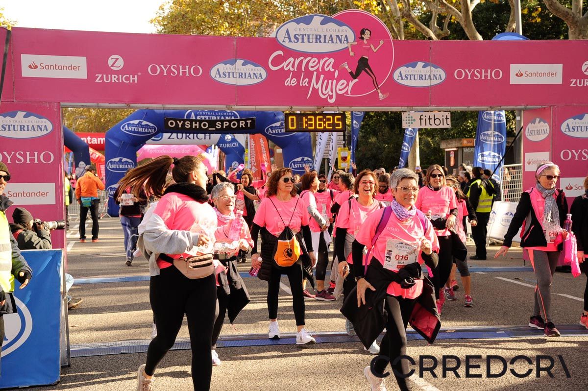 Llegada de la Carrera de la Mujer de Barcelona (ARCO DERECHO 77)