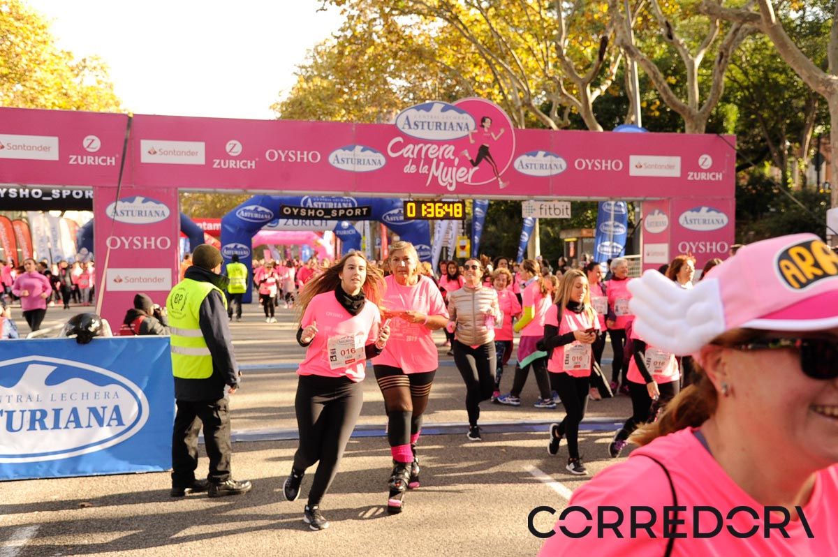 Llegada de la Carrera de la Mujer de Barcelona (ARCO DERECHO 78)