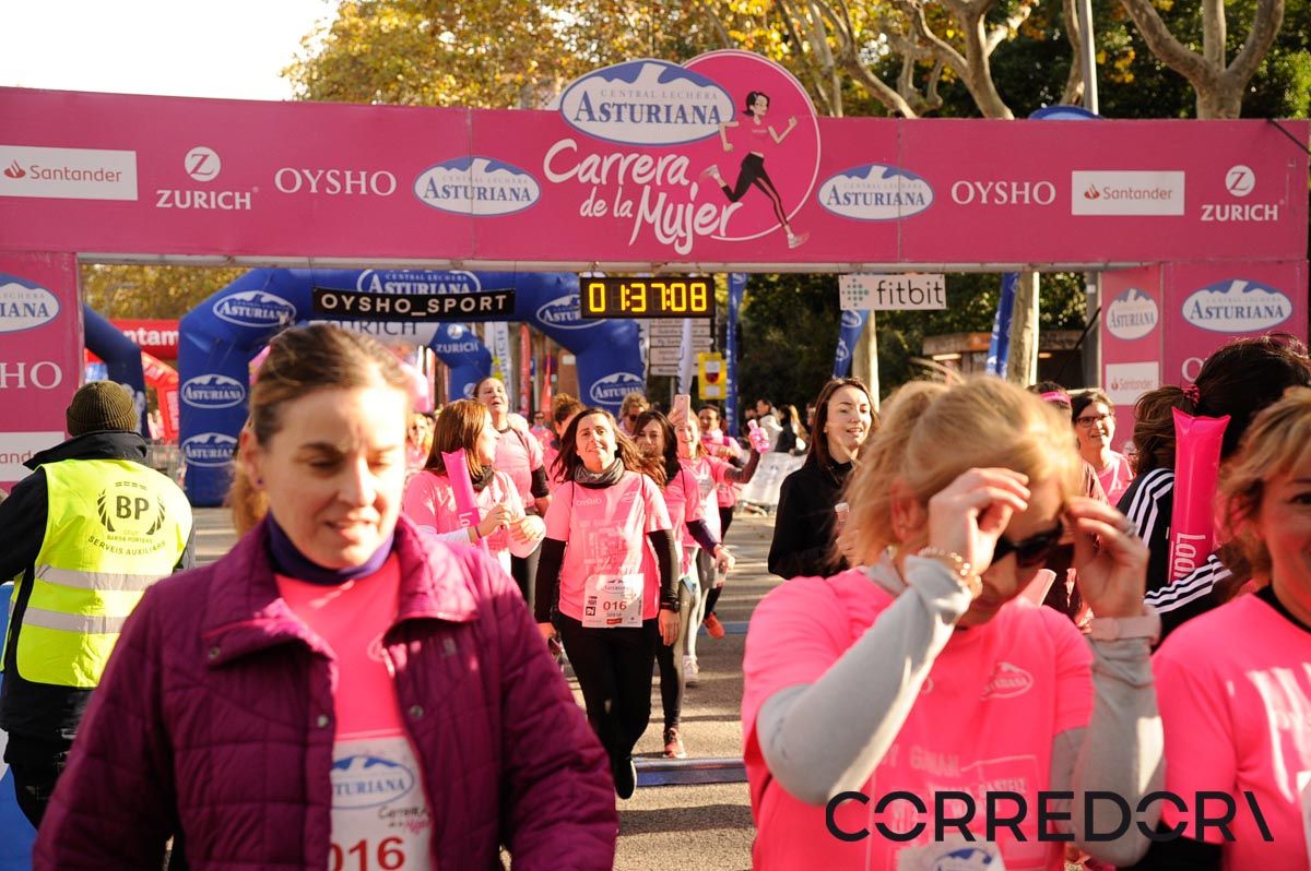 Llegada de la Carrera de la Mujer de Barcelona (ARCO DERECHO 78)