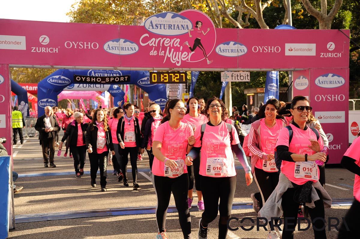 Llegada de la Carrera de la Mujer de Barcelona (ARCO DERECHO 79)