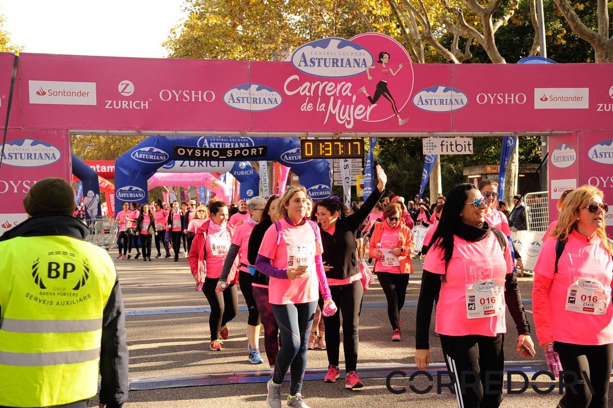 Llegada de la Carrera de la Mujer de Barcelona (ARCO DERECHO 79)