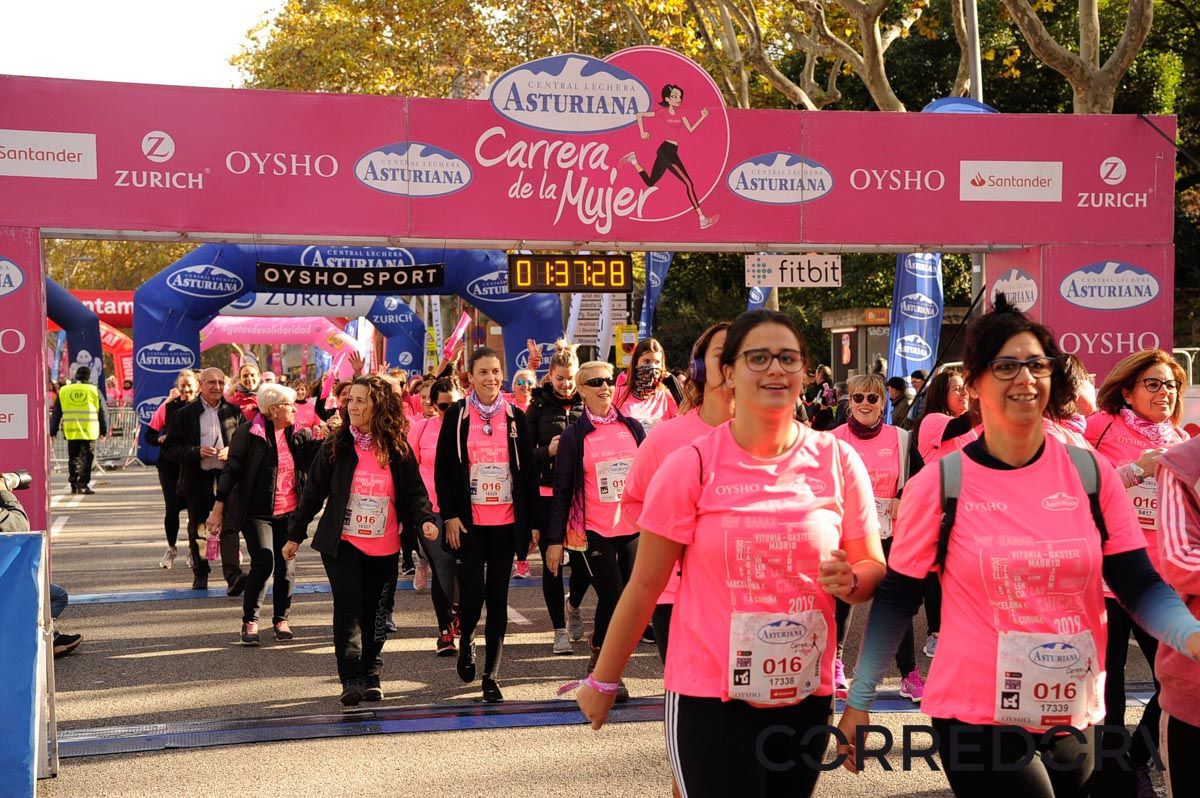 Llegada de la Carrera de la Mujer de Barcelona (ARCO DERECHO 79)