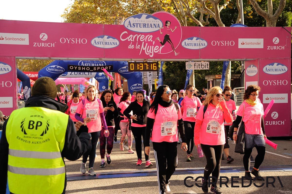Llegada de la Carrera de la Mujer de Barcelona (ARCO DERECHO 79)