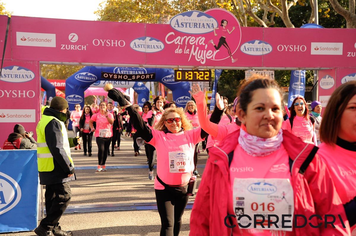 Llegada de la Carrera de la Mujer de Barcelona (ARCO DERECHO 79)