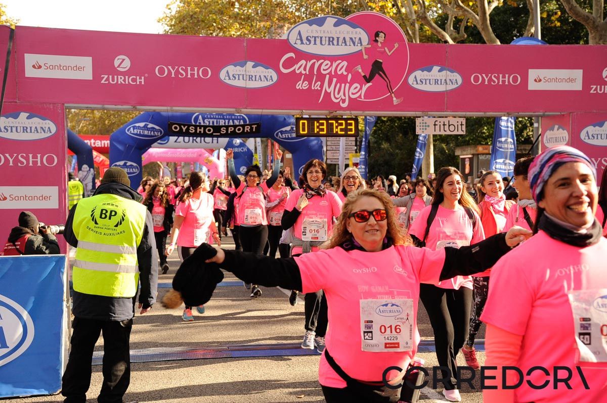 Llegada de la Carrera de la Mujer de Barcelona (ARCO DERECHO 79)