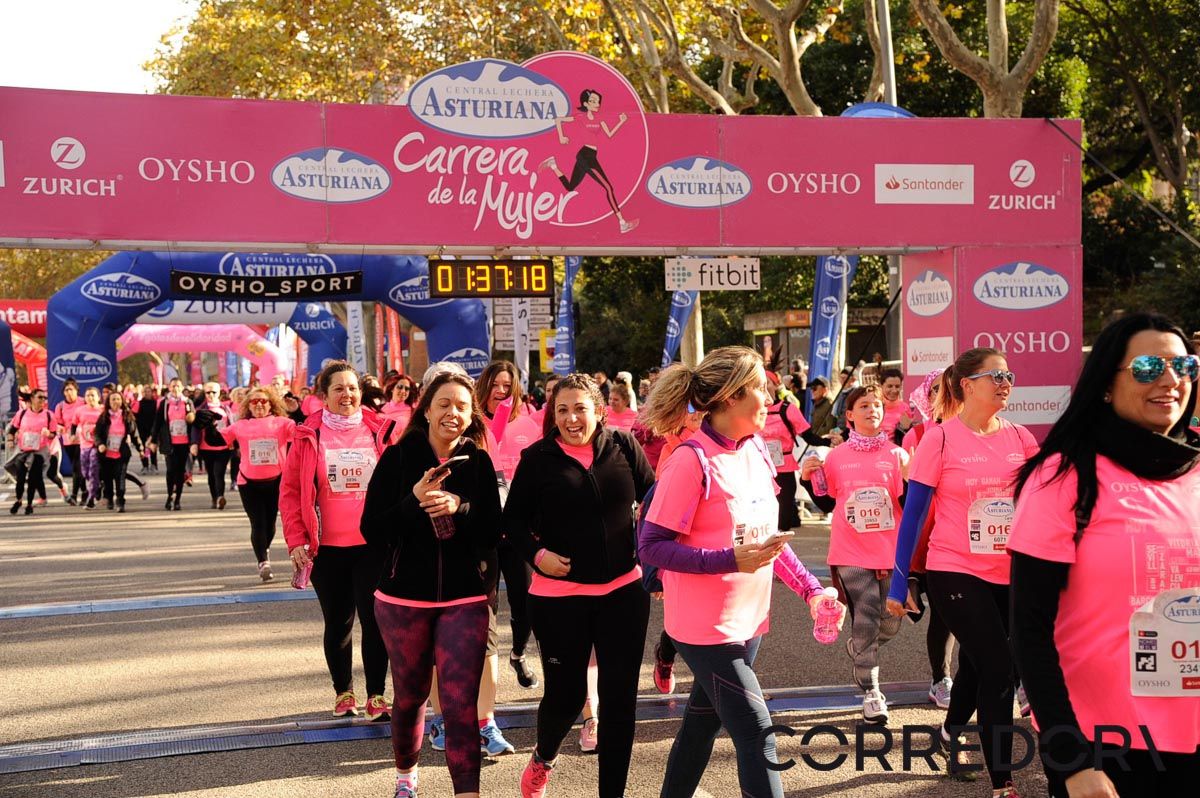Llegada de la Carrera de la Mujer de Barcelona (ARCO DERECHO 79)