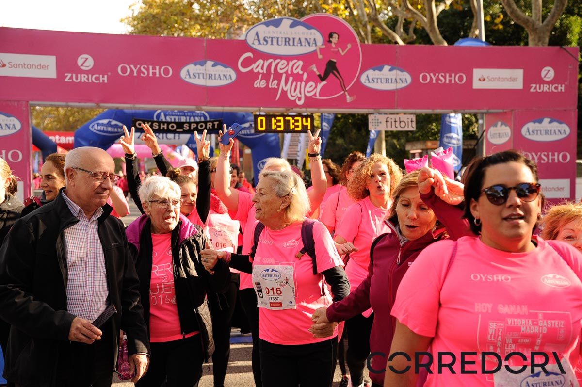 Llegada de la Carrera de la Mujer de Barcelona (ARCO DERECHO 79)