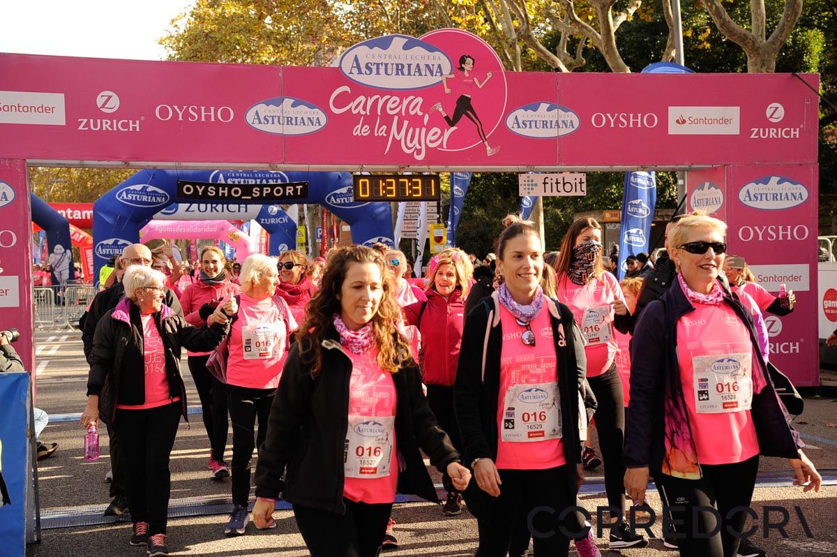 Llegada de la Carrera de la Mujer de Barcelona (ARCO DERECHO 79)