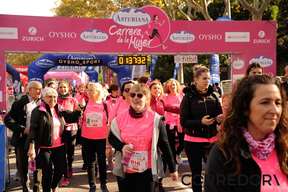 Llegada de la Carrera de la Mujer de Barcelona (ARCO DERECHO 79)